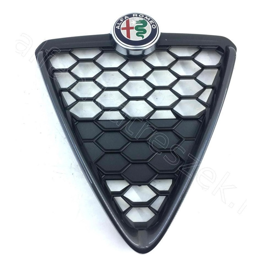 Alfa Romeo Giulietta Ön Panjur Siyah