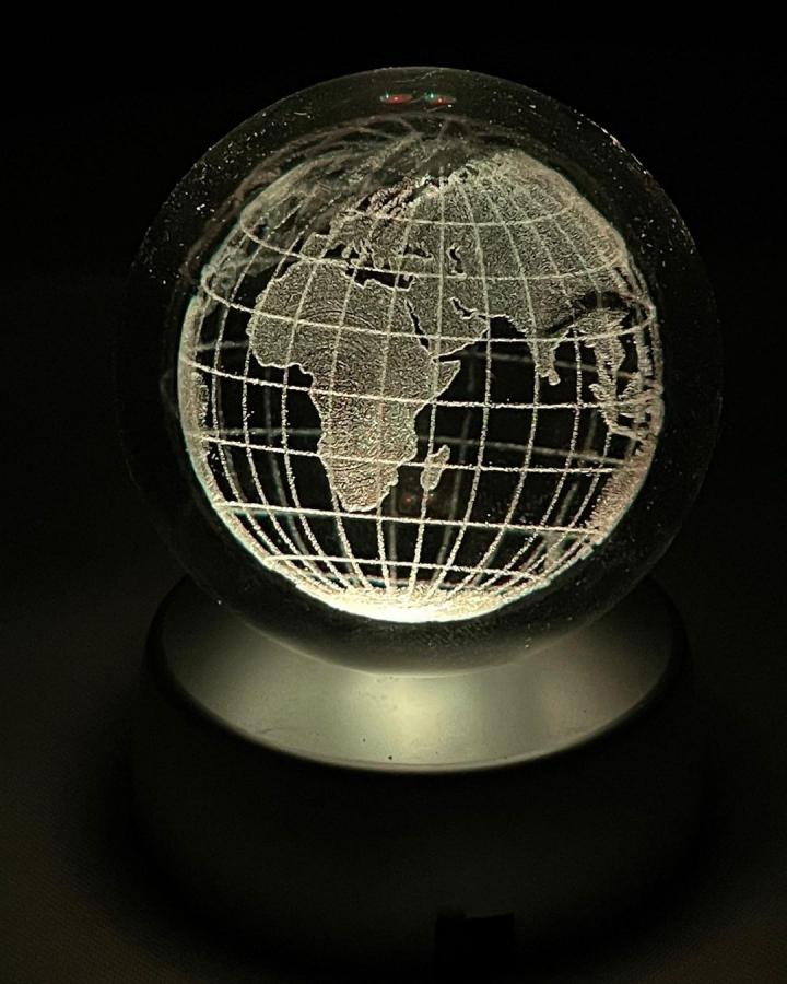 3D Dünya Haritası Işıklı Cam Küre