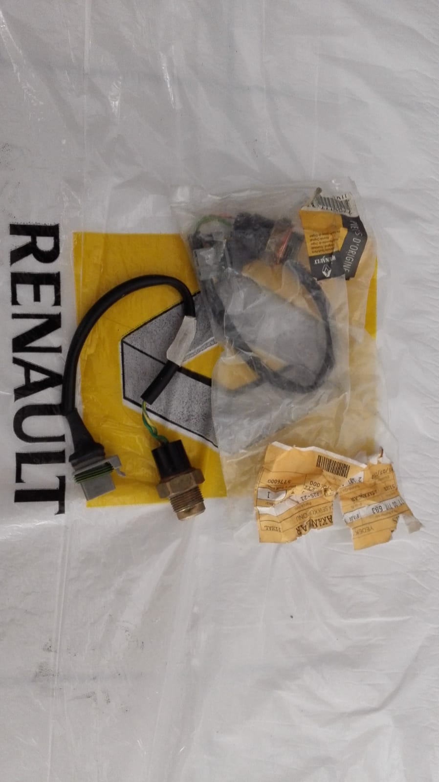 Renault 21 Fan Müşürü 2 Kablolu 7700777683