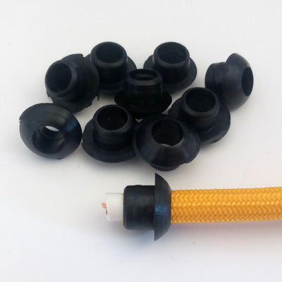 Plastik Kablo Koruyucu Kapatıcı Parça Siyah. 10 Adet