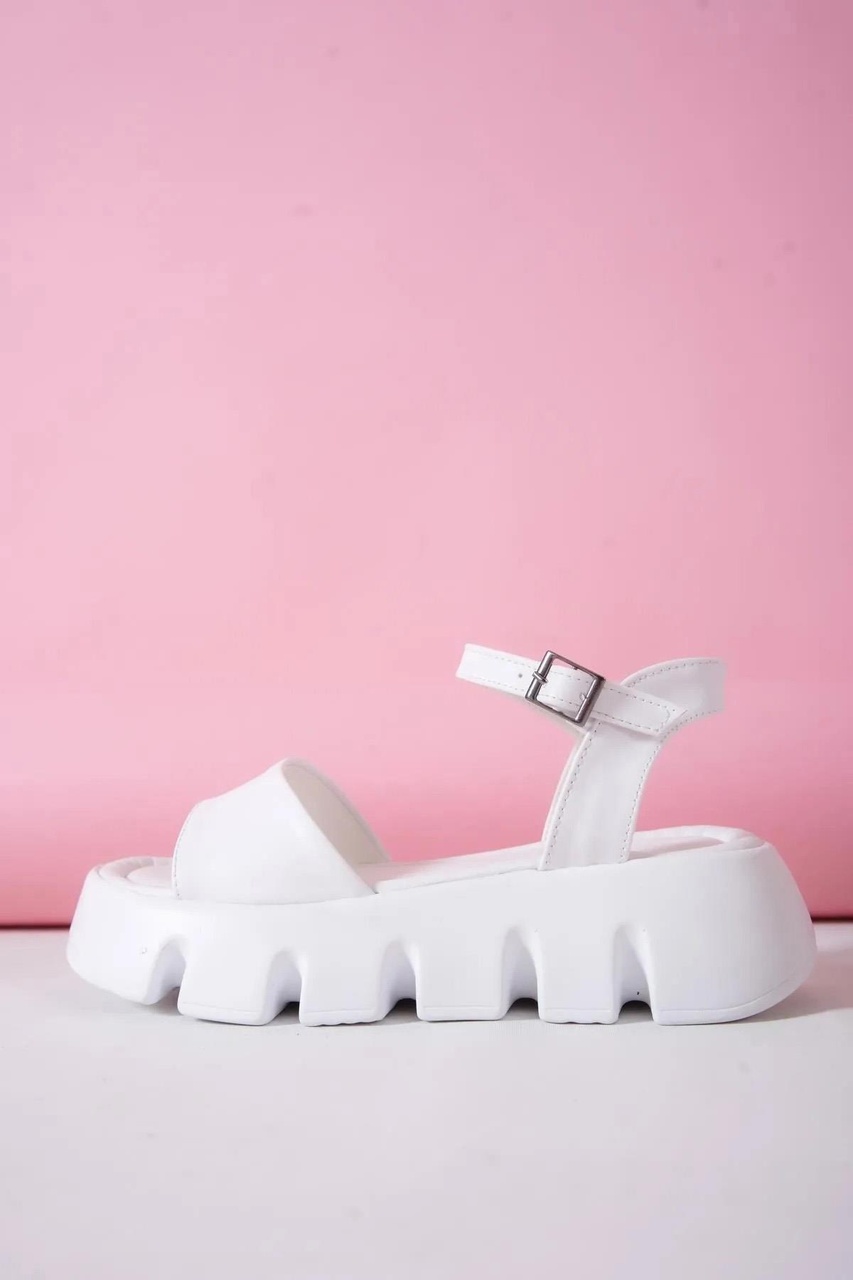Kadın Hobby Beyaz Kalın Taban Bilekten Bağlamalı Sandalet 099-beyaz