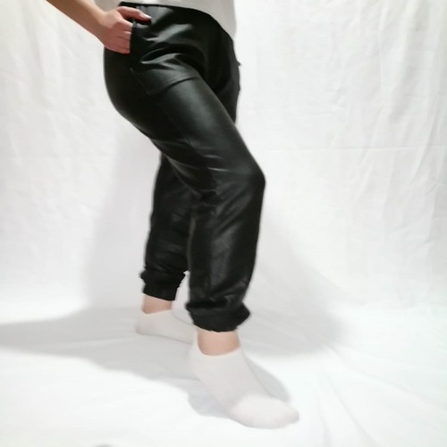 Modoo Kadın Siyah Suni Deri Beli Lastikli Cepli Jogger Pantolon