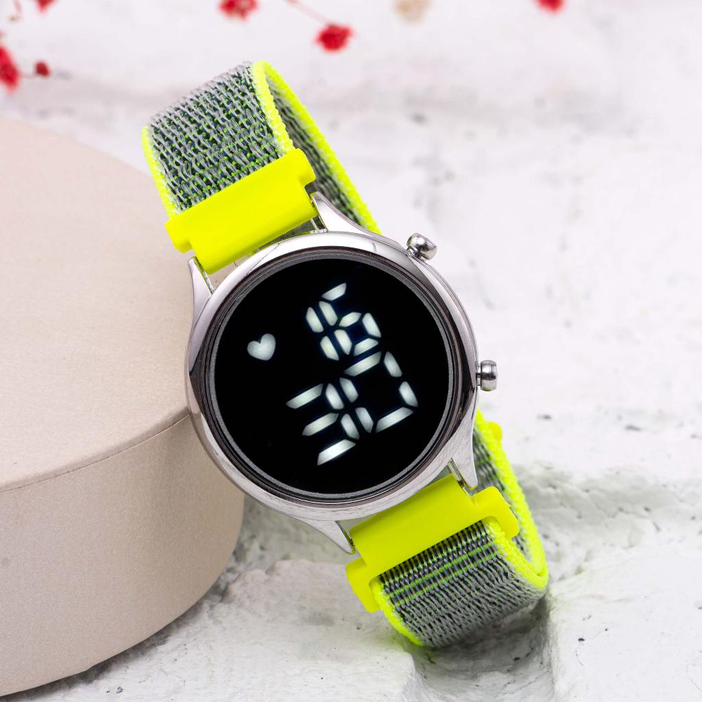 Yeni Dijital Pinkoli Çocuk Saati Cırtlı Yapışır Kordon Led Bileklik St-304053