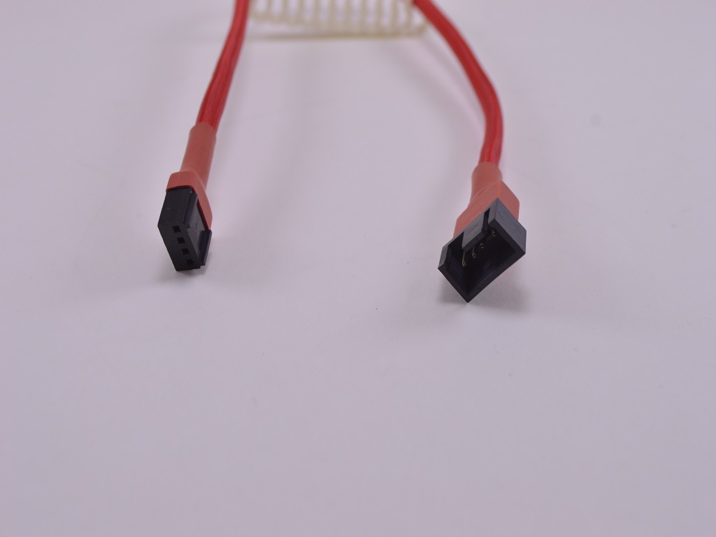 MM PWM - 4 Pin Uzatma Kablosu Kırmızı Sleeved