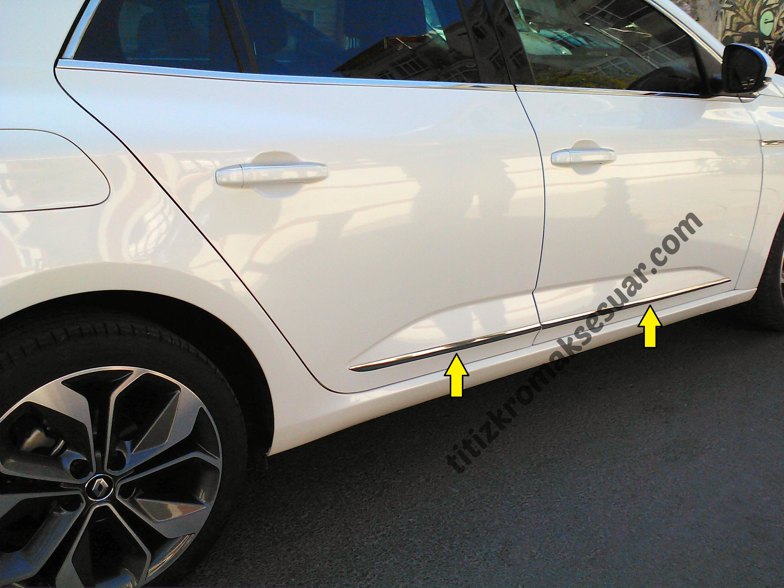 Renault Megane 4 Sedan Krom Yan Kapı Çıtası Aksesuarı 4 Parça