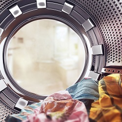 Akıllı Özellikleri ile Daha Kullanışlı ve Pratik Çamaşır Makinesi