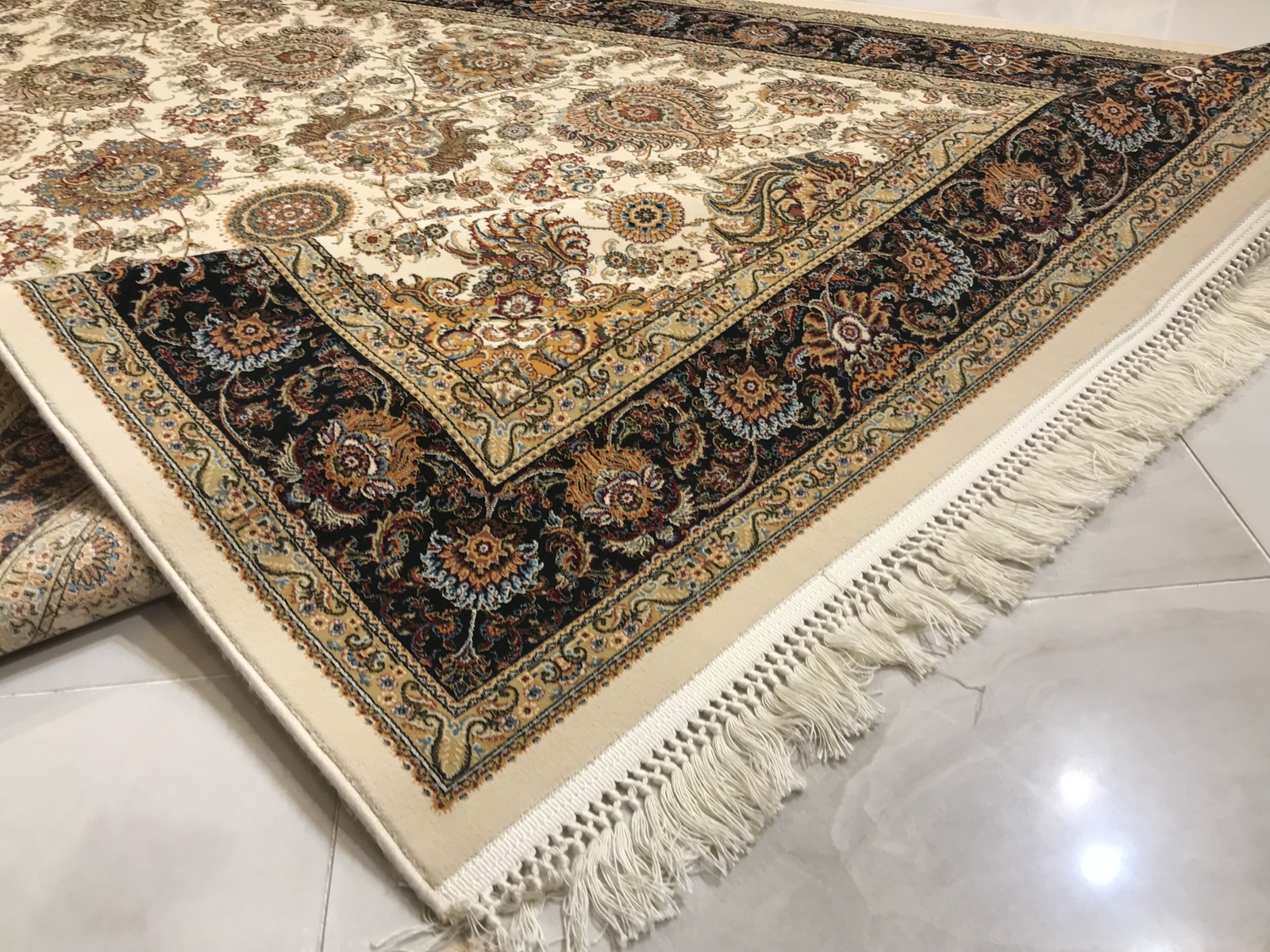 dilek hali abrishim 3832 krem lacivert 150cm x 230cm 3 45m2 fiyatlari ve ozellikleri