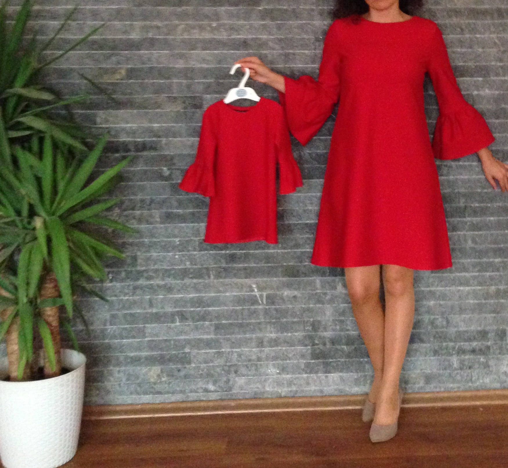 Hotice Anne Kız Kırmızı Çan Elbise 2'li Takım