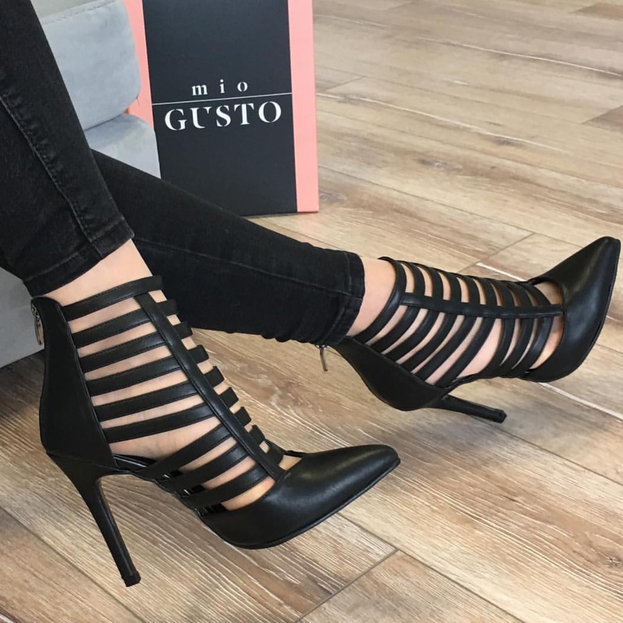 Mio Gusto Siyah Kafesli Kadın Ayakkabı