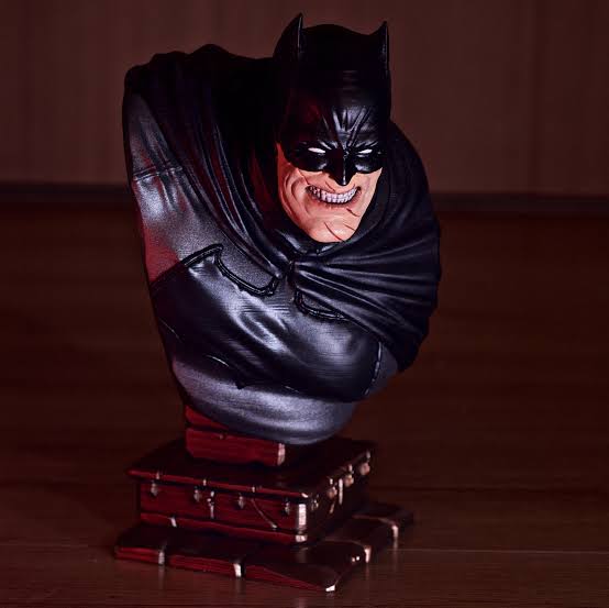Batman Dark Knight Büst Figür Action Figure