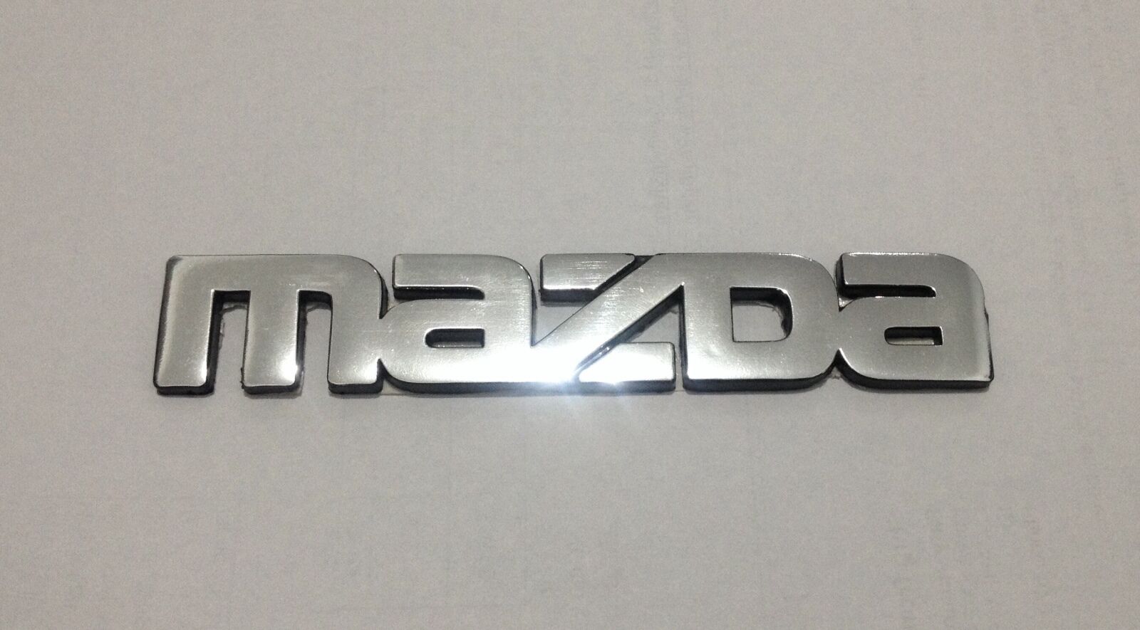 Mazda 323,626 Bagaj Yazısı Krom Arma